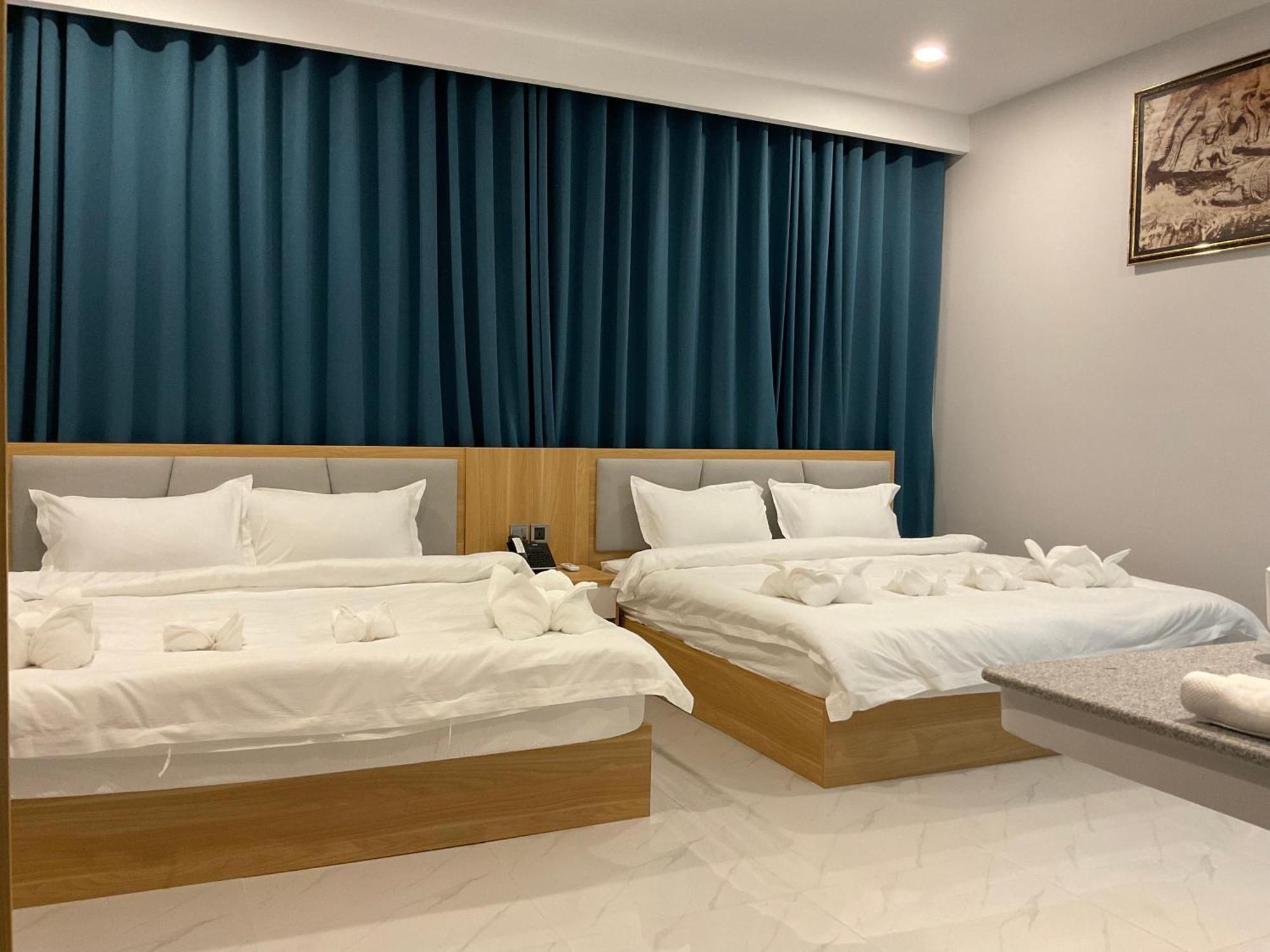 Nico'S Hotel And Skybar Siem Reap Exterior photo