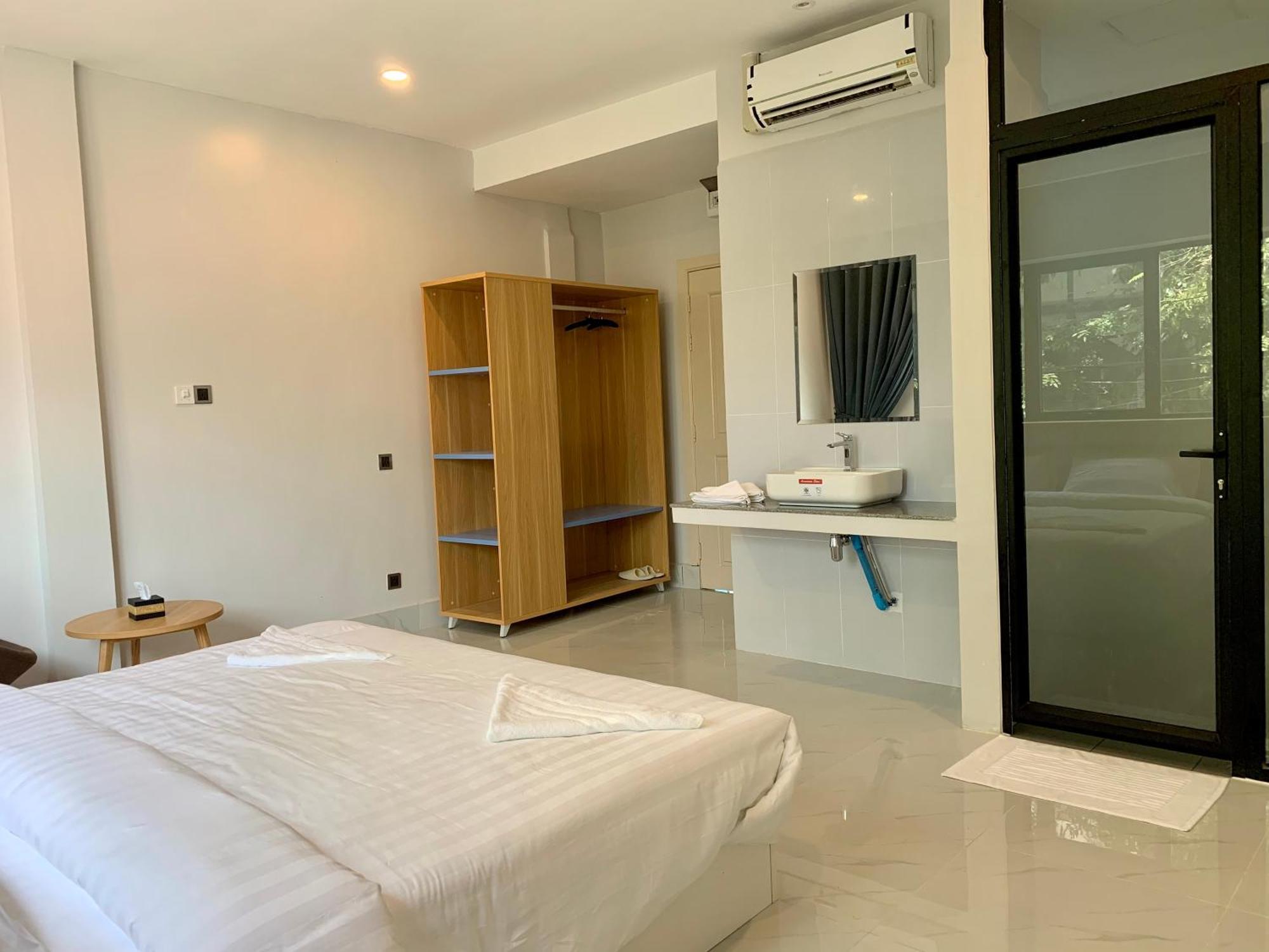 Nico'S Hotel And Skybar Siem Reap Exterior photo